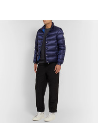 dunkelblaue Daunenjacke von Moncler