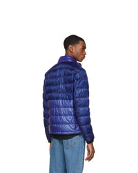 dunkelblaue Daunenjacke von Moncler