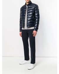 dunkelblaue Daunenjacke von Moncler