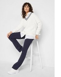 dunkelblaue enge Hose von bonprix