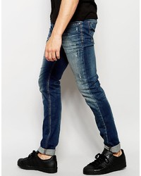 dunkelblaue enge Jeans mit Destroyed-Effekten von Diesel