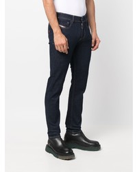 dunkelblaue enge Jeans von Diesel