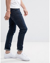 dunkelblaue enge Jeans von Wrangler