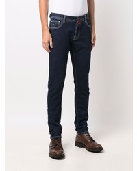 dunkelblaue enge Jeans von Jacob Cohen