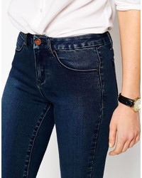 dunkelblaue enge Jeans von Asos