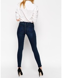 dunkelblaue enge Jeans von Asos