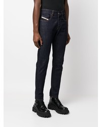 dunkelblaue enge Jeans von Diesel