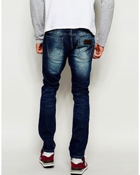 dunkelblaue enge Jeans von Wrangler