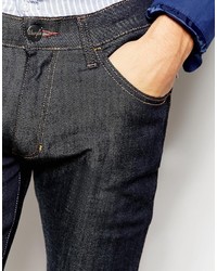 dunkelblaue enge Jeans von Wrangler