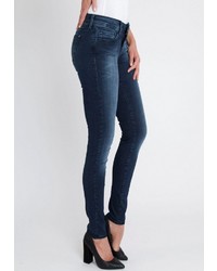 dunkelblaue enge Jeans von Mavi Jeans