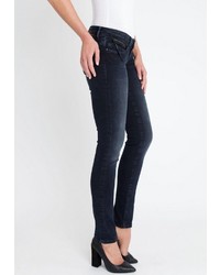 dunkelblaue enge Jeans von Mavi Jeans