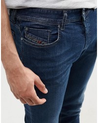 dunkelblaue enge Jeans von Diesel