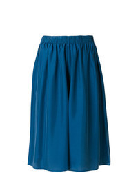 dunkelblaue Bermuda-Shorts mit Falten