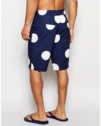 dunkelblaue gepunktete Shorts von Asos