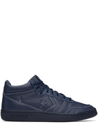 dunkelblaue hohe Sneakers aus Leder von Converse