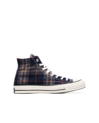 dunkelblaue hohe Sneakers aus Segeltuch mit Schottenmuster von Converse