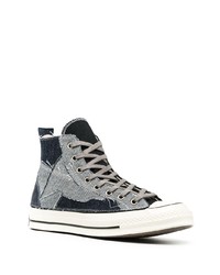 dunkelblaue hohe Sneakers aus Segeltuch von Converse