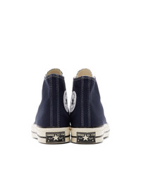 dunkelblaue hohe Sneakers aus Segeltuch von Converse