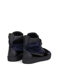 dunkelblaue hohe Sneakers aus Wildleder von Giuseppe Zanotti