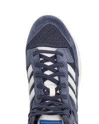 dunkelblaue hohe Sneakers von adidas