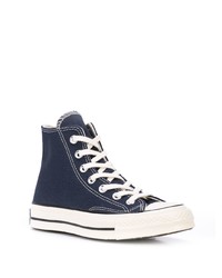 dunkelblaue hohe Sneakers von Converse