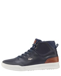 dunkelblaue hohe Sneakers von Lacoste