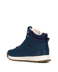 dunkelblaue hohe Sneakers von Lacoste