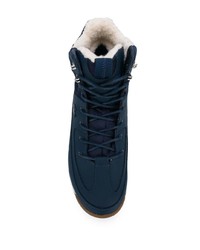 dunkelblaue hohe Sneakers von Lacoste