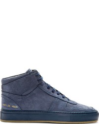 dunkelblaue hohe Sneakers von Common Projects