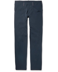 dunkelblaue Hose von Arcteryx Veilance