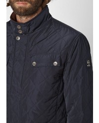 dunkelblaue Jacke mit einer Kentkragen und Knöpfen von REDPOINT
