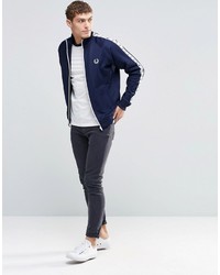 dunkelblaue Jacke von Fred Perry