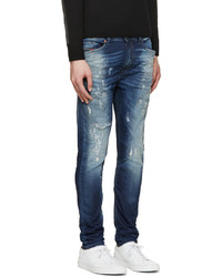 dunkelblaue Jeans mit Destroyed-Effekten von Diesel