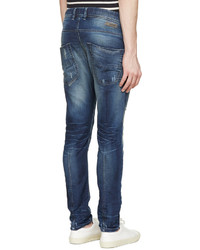 dunkelblaue Jeans mit Destroyed-Effekten von Diesel