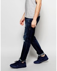 dunkelblaue Jeans mit Destroyed-Effekten von True Religion