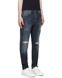 dunkelblaue Jeans mit Destroyed-Effekten von Nudie Jeans