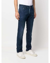 dunkelblaue Jeans mit Destroyed-Effekten von Jacob Cohen