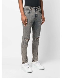 dunkelblaue Jeans mit Destroyed-Effekten von Represent