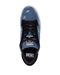 dunkelblaue Jeans niedrige Sneakers von Diesel