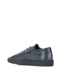 dunkelblaue Leder niedrige Sneakers von Common Projects