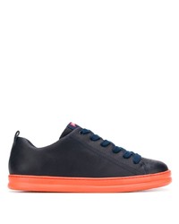 dunkelblaue Leder niedrige Sneakers von Camper