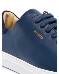 dunkelblaue Leder niedrige Sneakers von Axel Arigato