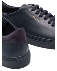 dunkelblaue Leder niedrige Sneakers von Axel Arigato