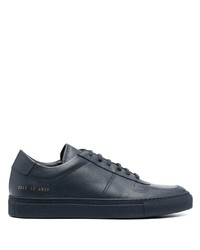 dunkelblaue Leder niedrige Sneakers von Common Projects