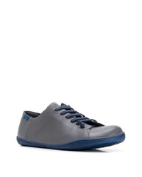 dunkelblaue Leder niedrige Sneakers von Camper