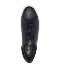 dunkelblaue Leder niedrige Sneakers von Geox