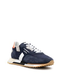 dunkelblaue Leder niedrige Sneakers von Ghoud