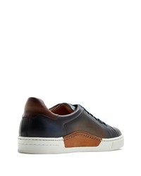 dunkelblaue Leder niedrige Sneakers von Magnanni