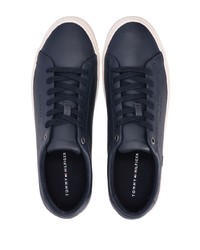 dunkelblaue Leder niedrige Sneakers von Tommy Hilfiger