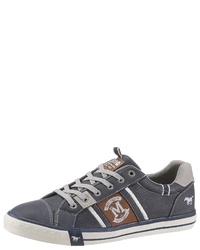 dunkelblaue Leder niedrige Sneakers von Mustang Shoes